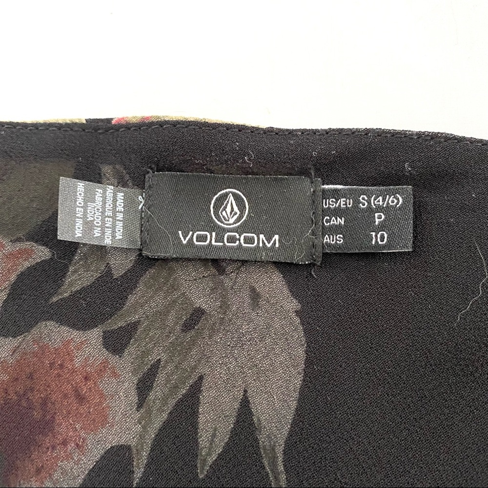 Volcom Wrap Skillz Floral Dress - Picture 8 of 10